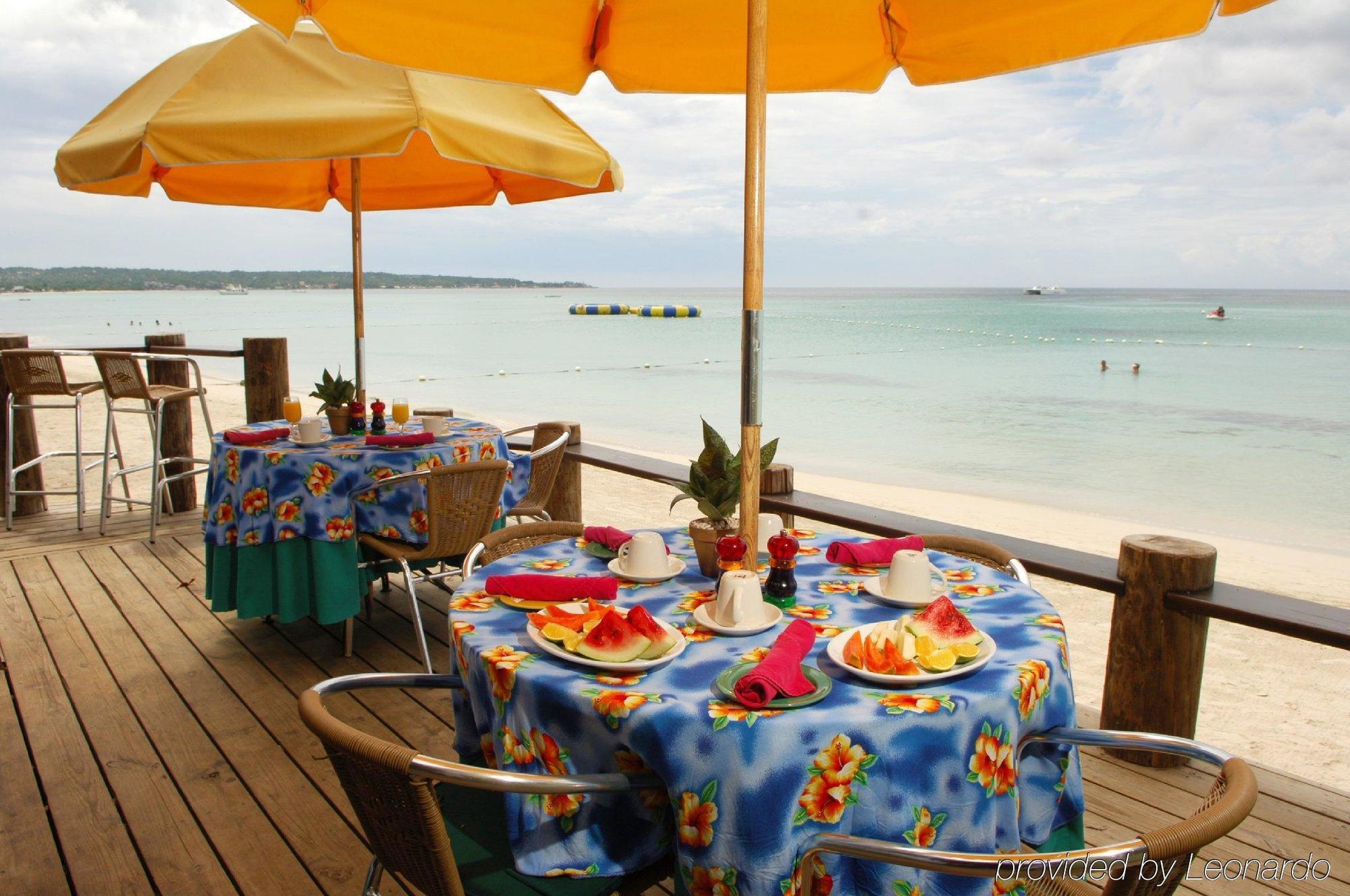 Country Country Hotel เนกริล ภายนอก รูปภาพ
