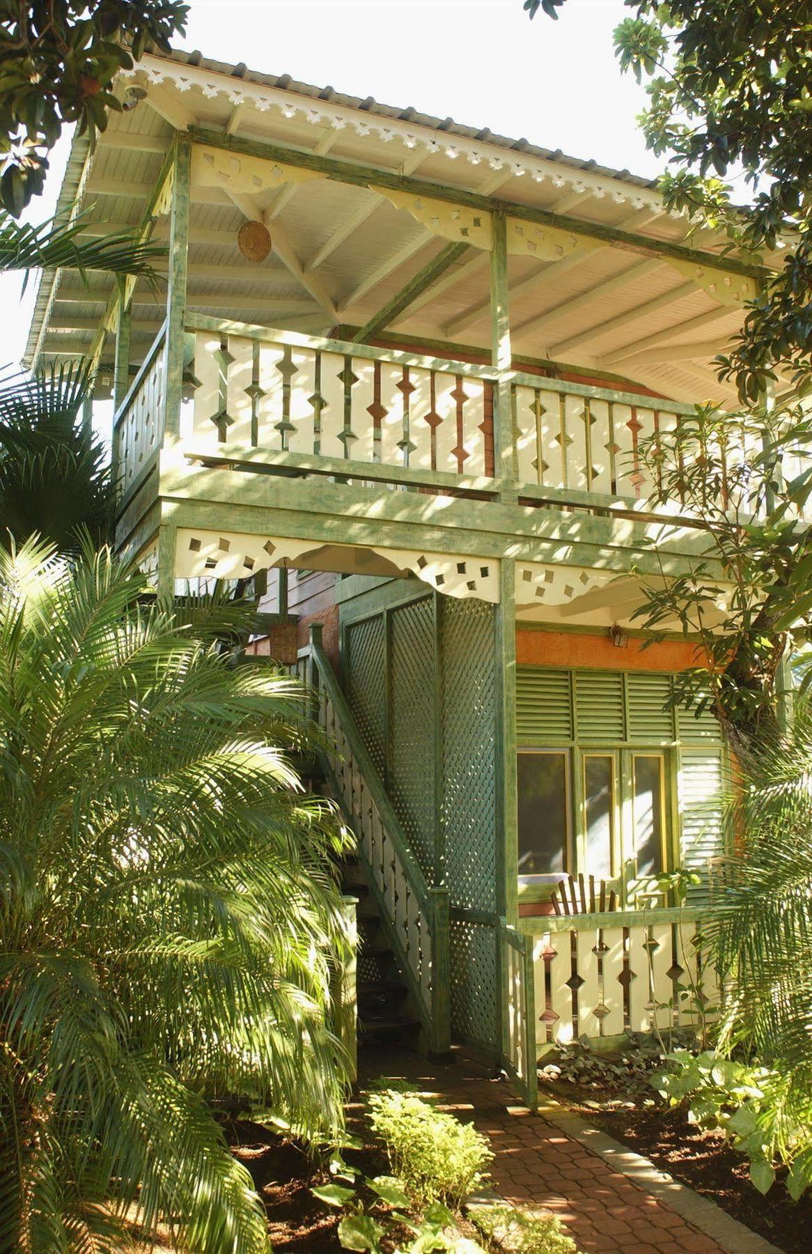 Country Country Hotel เนกริล ภายนอก รูปภาพ
